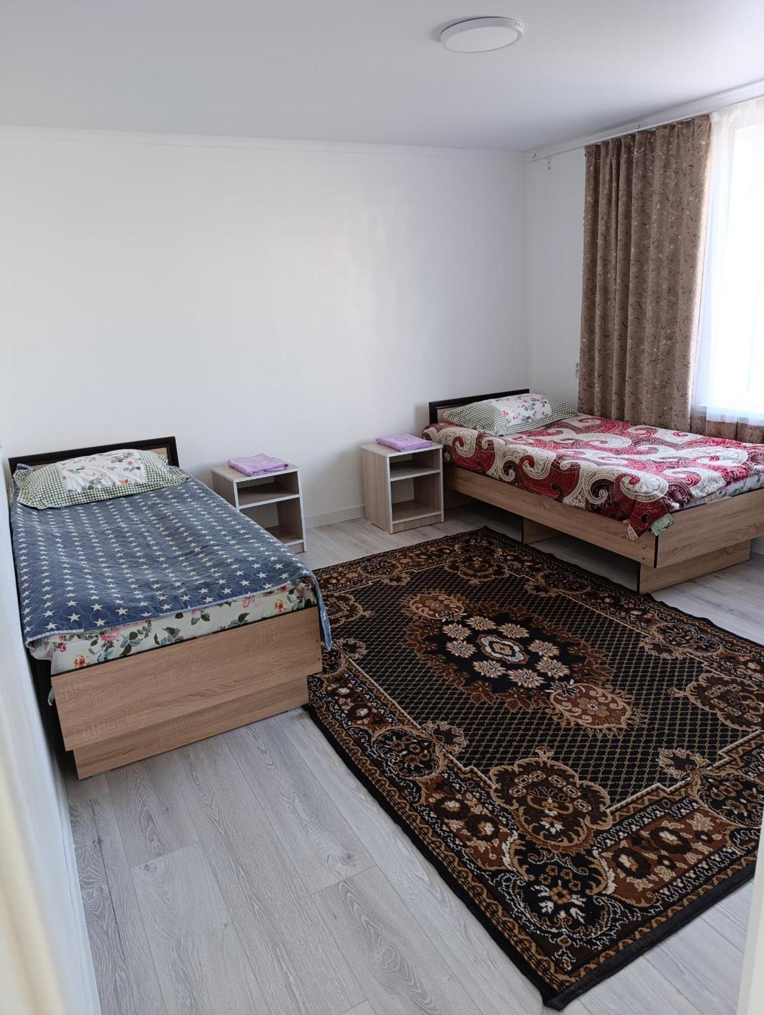 Center Guesthouse Kochkor Ngoại thất bức ảnh